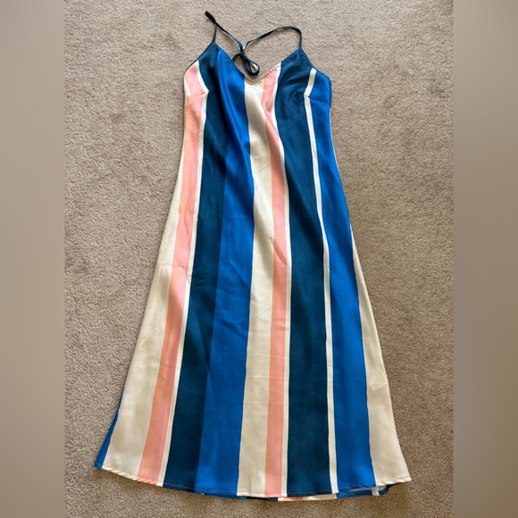 H&M Dresses & Skirts - H&M Dress